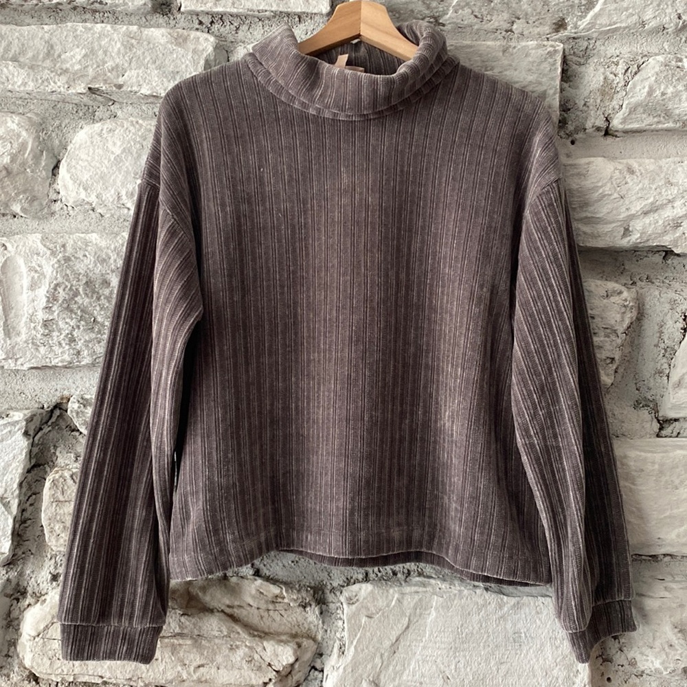Philosophy - Womens Grey Velvet Cowl Neck Sweater - Size Medium - Striped - EUC